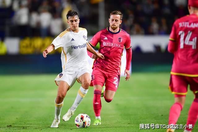 英超-萨拉赫破门加克波建功 利物浦3-1莱斯特城